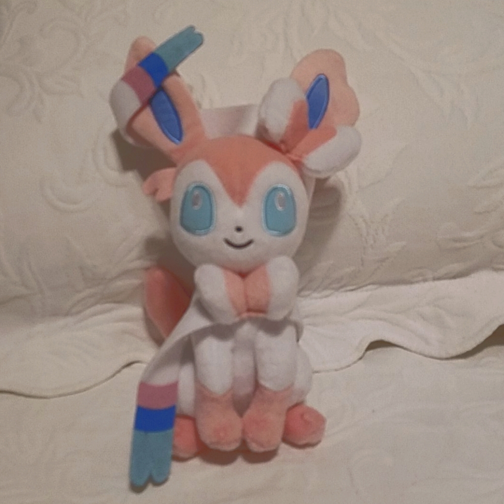 Pokemon "Sylveon" plush